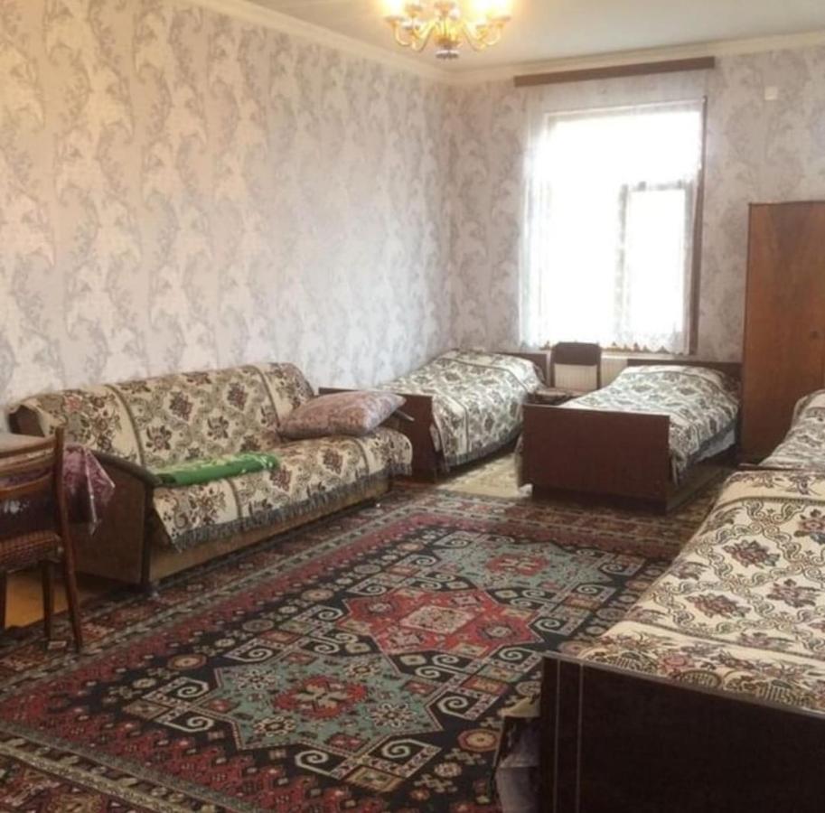 Huseyn Houses Gəncə Exteriör bild