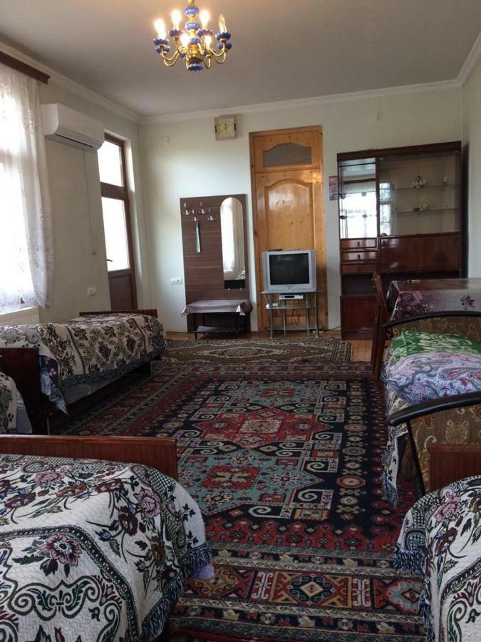Huseyn Houses Gəncə Exteriör bild